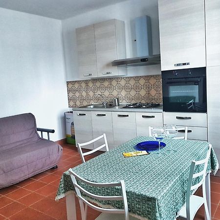 Casa Vacanza "La Piazzetta" 마르자메미 객실 사진