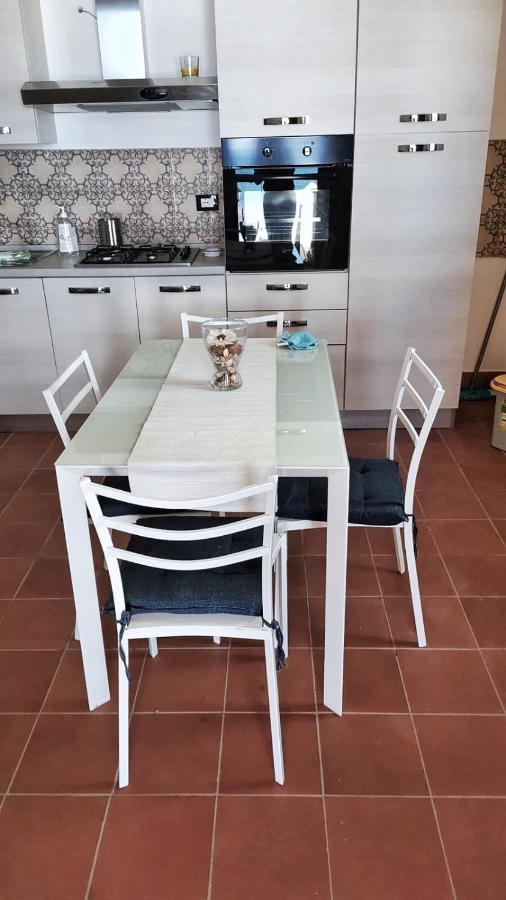 Casa Vacanza "La Piazzetta" 마르자메미 외부 사진