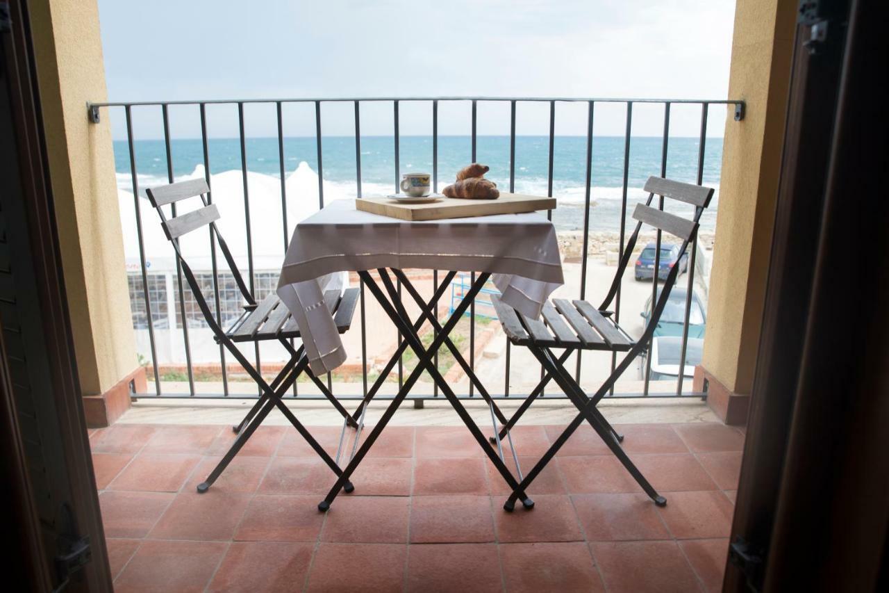 Casa Vacanza "La Piazzetta" 마르자메미 외부 사진