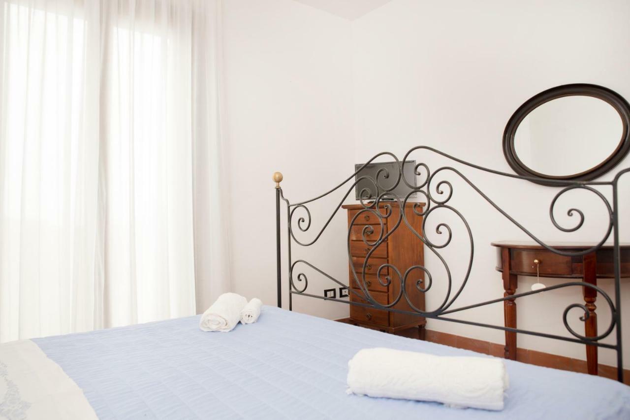 Casa Vacanza "La Piazzetta" 마르자메미 외부 사진