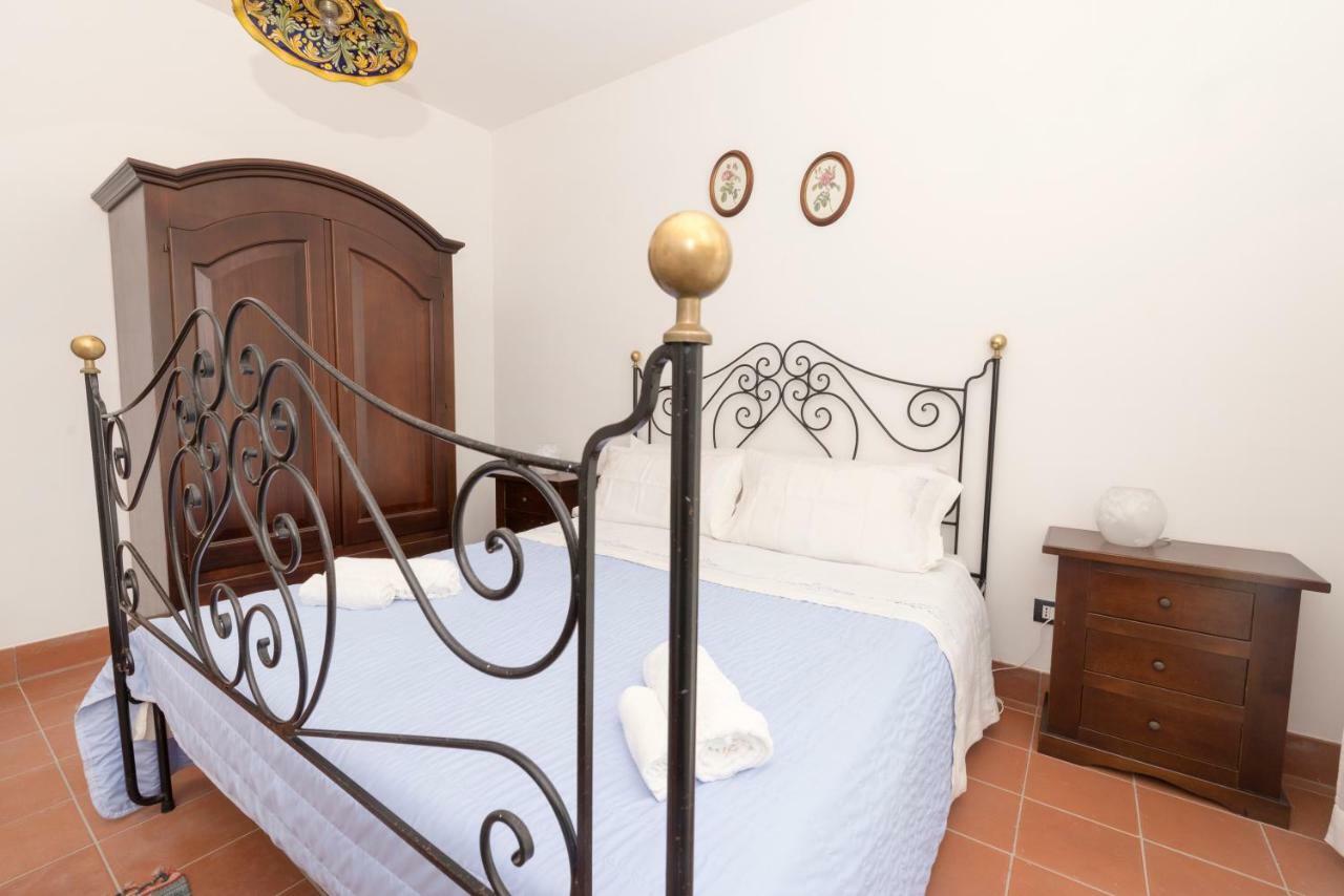Casa Vacanza "La Piazzetta" 마르자메미 외부 사진