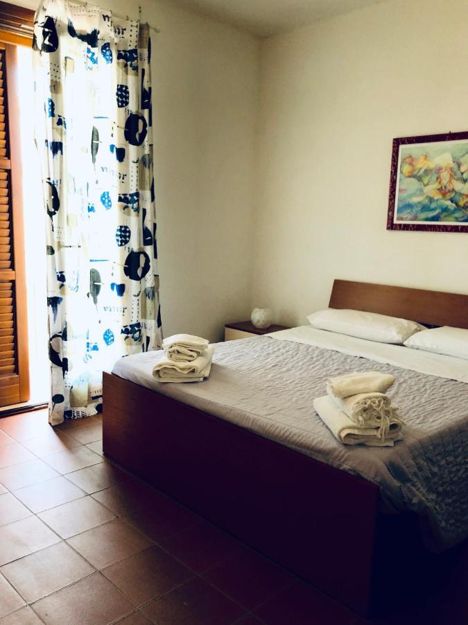 Casa Vacanza "La Piazzetta" 마르자메미 외부 사진